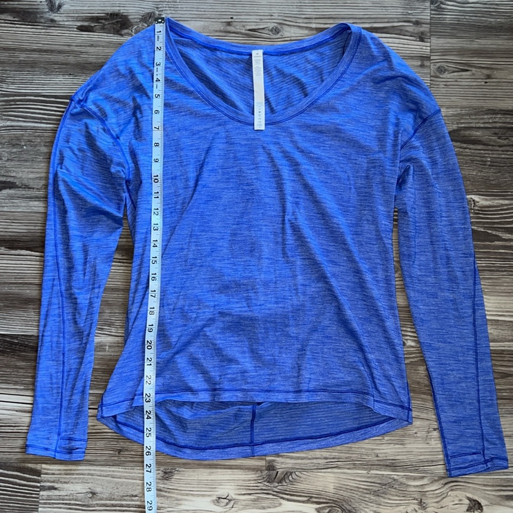 Lululemon On Track Long Sleeve Top in Heathered Cerulean Blue - Picture 8 of 9